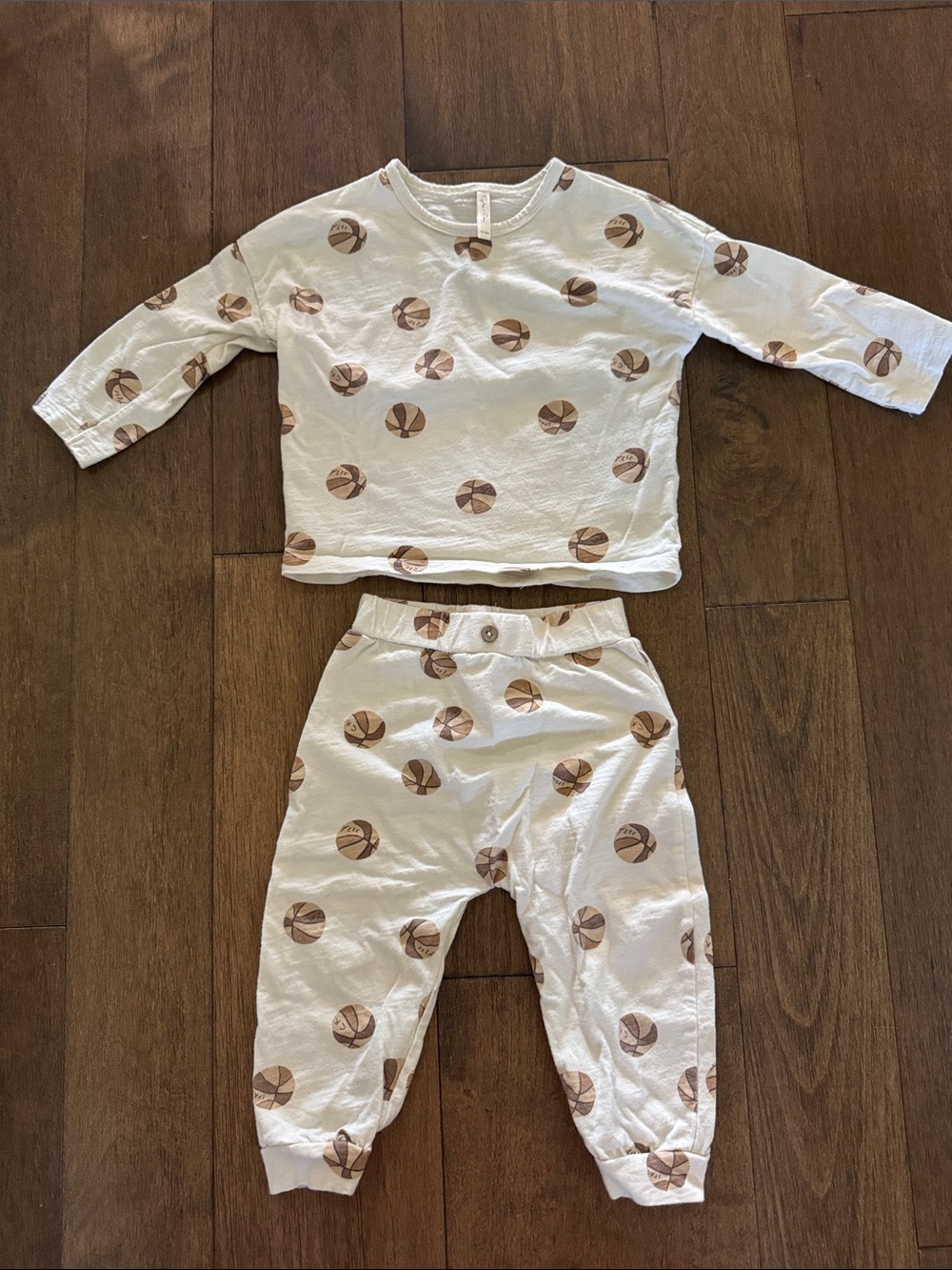 Ball Print Long Sleeve Shirt & Pants Set (basketball)